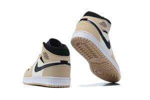 AIR JORDAN 1 BEIGE Y NEGRO - Imagen 4