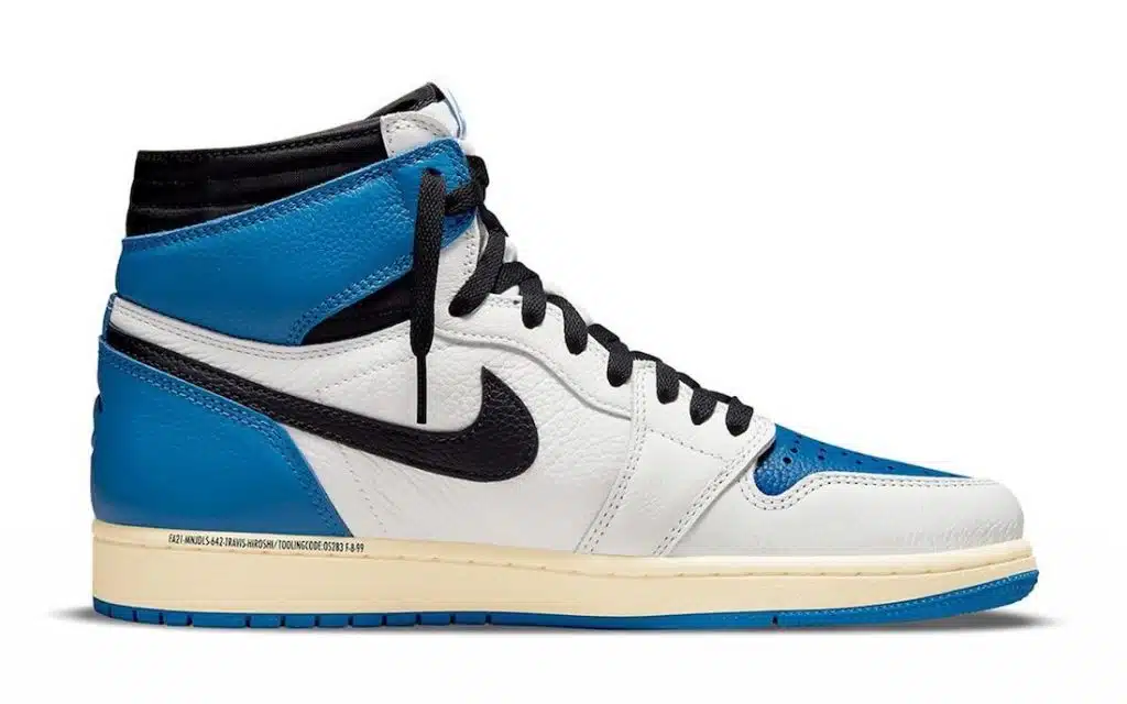 Travis-Scott-Fragment-Air-Jordan-1-High-DH3227-105-Release-Date-2 AIR JORDAN 1 HIGH OG SP FRAGMENT DESIGN X TRAVIS SCOTT - Imagen 1