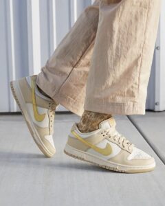 Nike SB Dunk Low Phantom Metallic Gold - Imagen 2