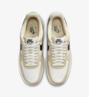 Nike Air Force 1 '07 LX "Team Gold" - Imagen 4