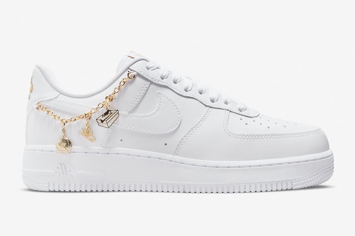 Wmns Nike Air Force 1 ’07 LX ‘Lucky Charms’