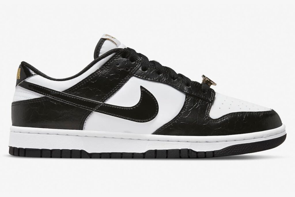 Dunk Low SE ‘World Champ’