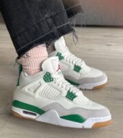 Nike SB X Air Jordan 4 Retro 'Pine Green' - Imagen 2