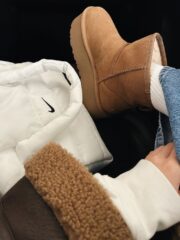 UGG MINI CHESTNUT CON PLATAFORMA - immagine 4