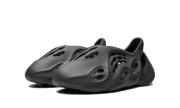 Yeezy Foam RNR Onyx – Image 3