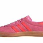 Gazelle Indoor 'Beam Pink Solar Red'