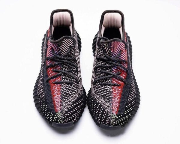 Alternative view of YEEZY BOOST 350 V2 “YECHEIL”