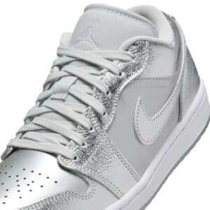 Jordan 1 Low Metallic Silver (Womens) - Imagen 4