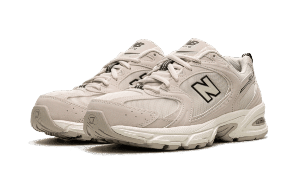 Alternative view of New Balance 530 vory