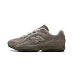 New Balance 204L Mushroom Arid Stone