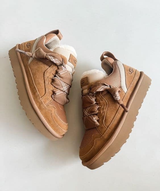 Alternative view of UGG Lowmel Chestnut