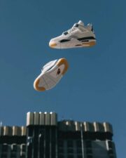 Air Jordan 4 Retro SB Navy - Image 2