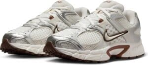 NIKE V5 RNR Zapatillas Mujer - Imagen 2
