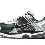 Nike Zoom Vomero 5 SE Dark Grey Black White