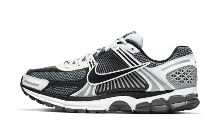 Nike Zoom Vomero 5 SE Dark Grey Black White image 1 Nike Zoom Vomero 5 SE Dark Grey Black White