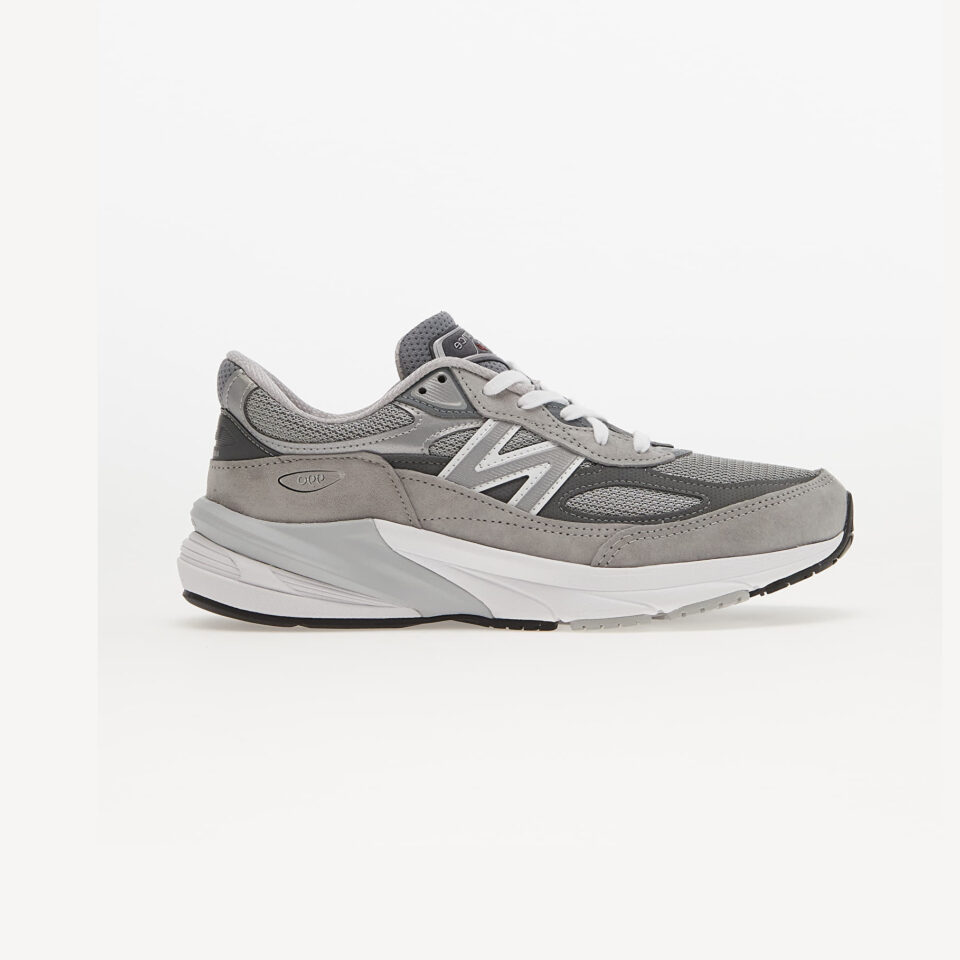 NEW BALANCE 990 V6